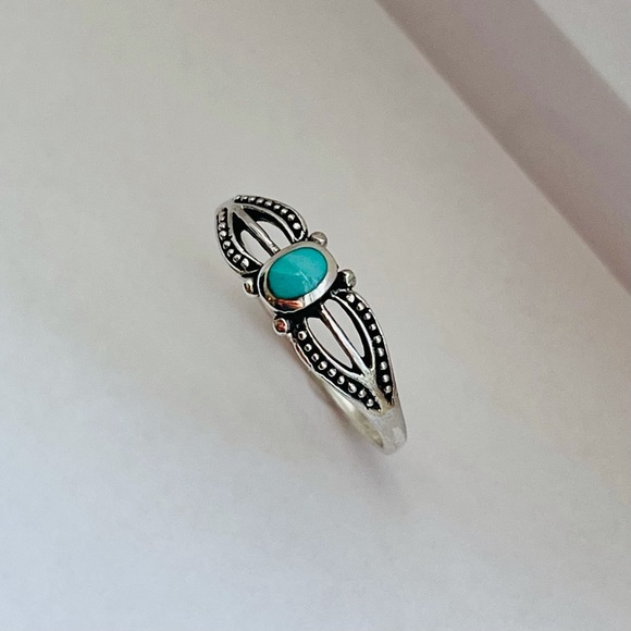 Sterling silver dainty turquoise ring - Picture 6 of 9